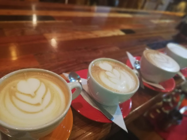 Eloy Alfaro, Entre Ambato y, Oriente, Baños de Agua Santa 180301