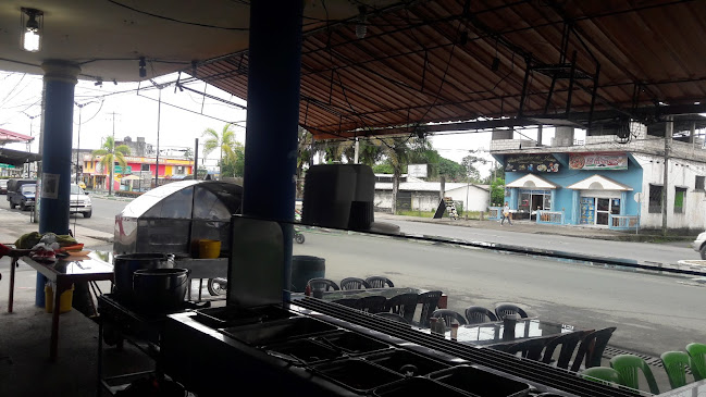 Opinii despre Restaurant Las Madrinas în Quinindé - Gastronomía y hostelería