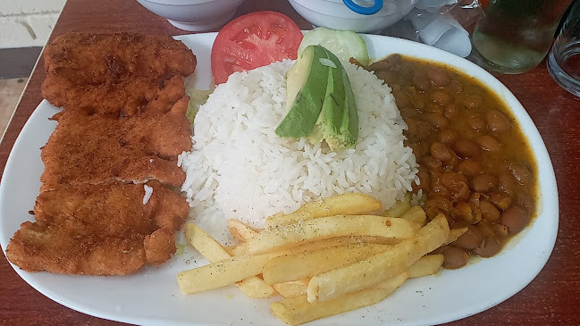 El Rodeo Marisqueria Cevicheria - Cuenca