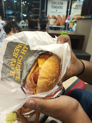 Centro Comercial Alban Borja, Pje. Alban Borja, Guayaquil