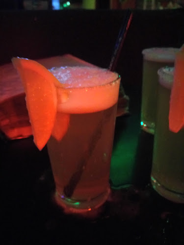 Julio's Karaoke Bar - Gastronomía y hostelería