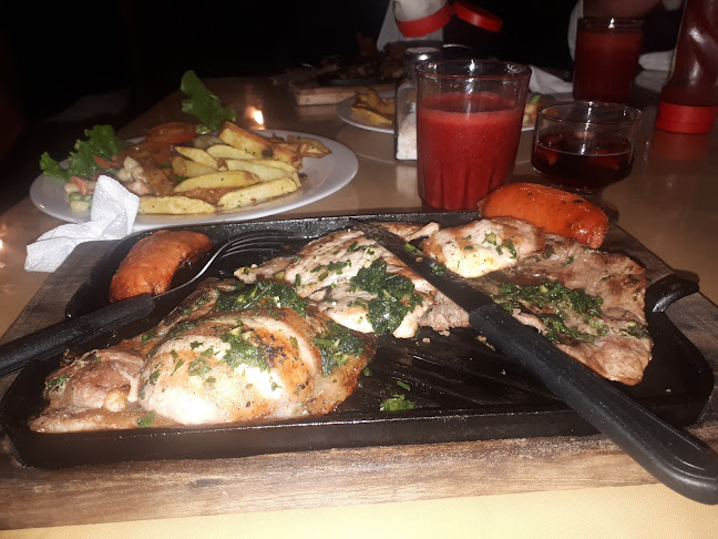 PARRILLADAS MAMA MICHE PARQUE 12 DE NOVIEMBRE - Ambato