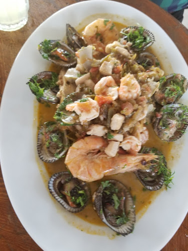 Malecón de Las Palmas - Patio de Comidas - Esmeraldas