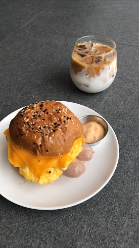 Sutro Café - Gastronomía y hostelería