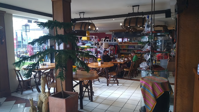 Opinii despre Chasky Kfé - Restaurante Mini Market Boutique în Aloasi - Gastronomía y hostelería