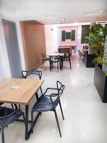 Sweet and Fit Loja - Gastronomía y hostelería