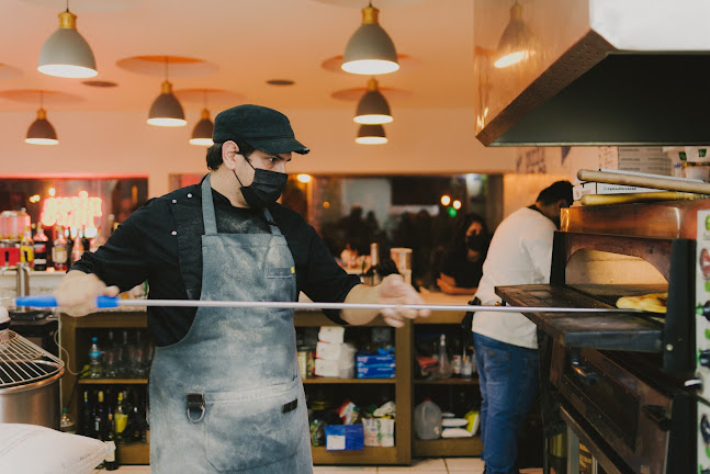 Pizza Libre Urdesa - Gastronomía y hostelería