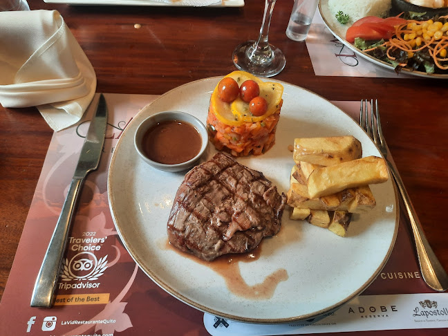 Opinii despre La Vid Restaurante în Quito - Gastronomía y hostelería