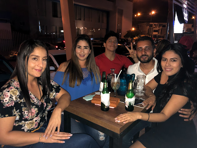 Hangar Lounge Bar - Portoviejo