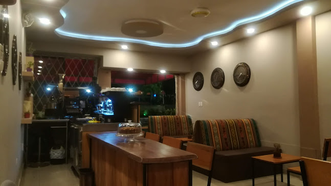 Comentarii opinii despre Pangea Coffee House