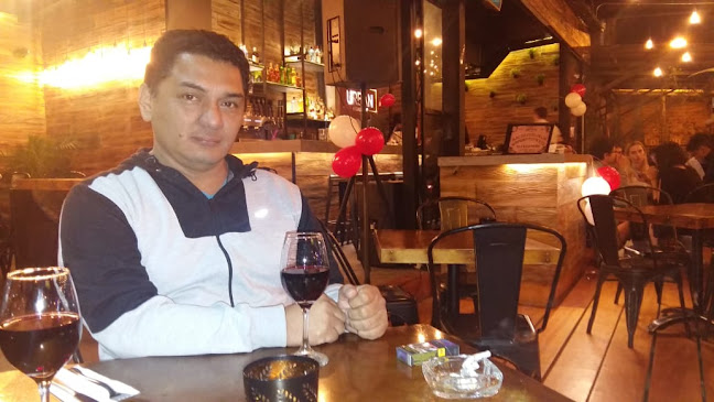 Reina Victoria N24-150, Quito 170143