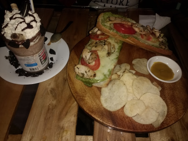 Girasoles de Van Gogh Cafe - La Libertad