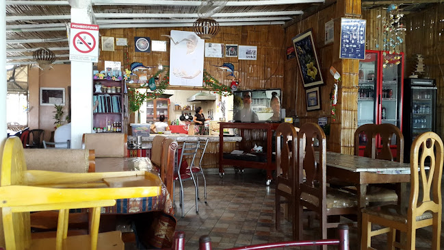 9J72+9QQ, Malecón, Gral Villamil