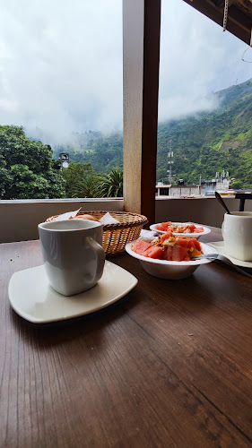 Av Maldonado, y, Baños de Agua Santa