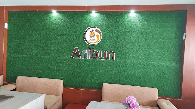 Comentarii opinii despre "ARIBUN" HELADERÍA Y CAFETERÍA