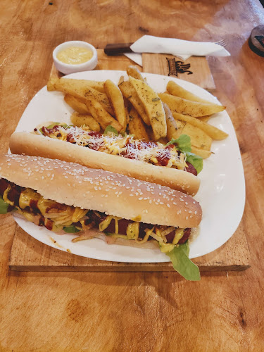 BARBAROS MUSIC ROCK CAFE BAR