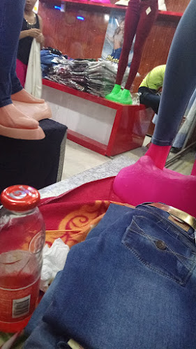 Comentarii opinii despre Mercado La FERIA de ropa