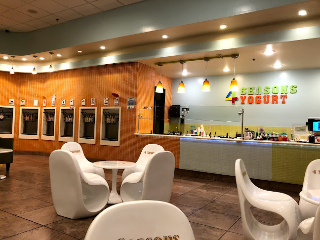 4 Seasons Frozen Yogurt