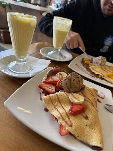 Cafetería PONCHES & CREPES - Riobamba