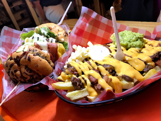 Demetrio Aguilera Malta Mzna. 837, Villa 4, Guayaquil 090508