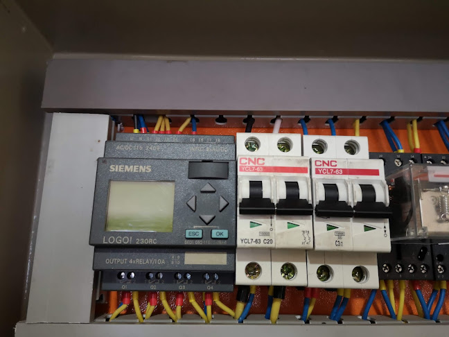 Calle, Río Cayambe S/N, Quito 170204