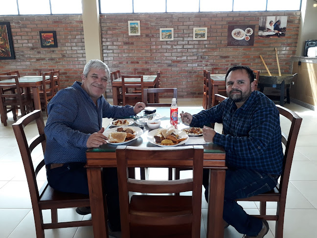 Opinii despre Chugchucaras Rosita Sucursal Sur-norte în Latacunga - Gastronomía y hostelería