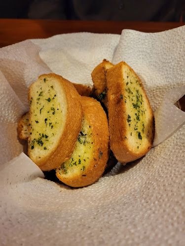 BRUNELI PARRILLADAS Y PIZZAS - Baños de Agua Santa