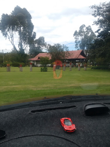 Mintts Bar & Restaurante - Puembo