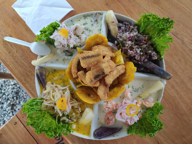 barrio huertos familiares, Av. 15 de Noviembre, Tena 150101