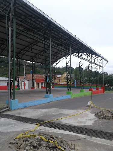 Comentarii opinii despre Coliseo Del Anegado