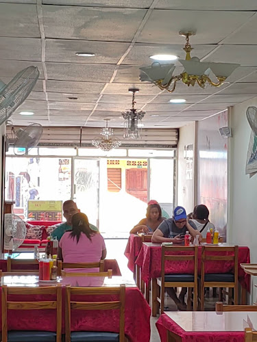 Opinii despre Chifa Sucre în Esmeraldas - Gastronomía y hostelería