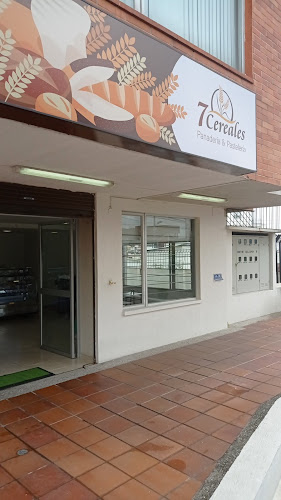 Av. Juan José de Villalengua Oe5-84, Quito 170102