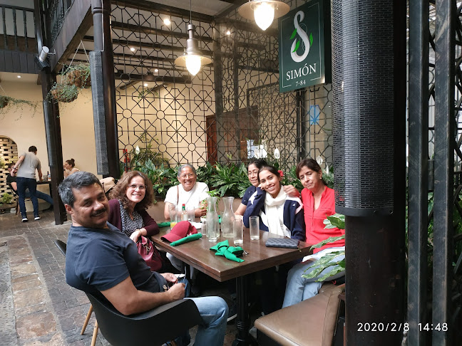 Comentarii opinii despre Simón 7-84