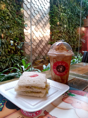 Comentarii opinii despre Bombons Coffee Shop - Urdesa