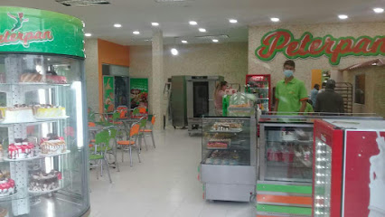 Panderia, pasteleria Colombiana Peterpan