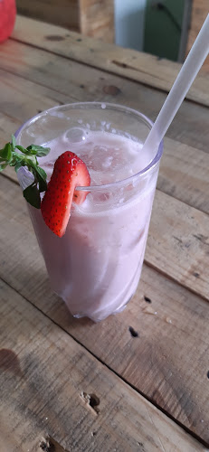 Mi cerezita - helados,piqueos y algo mas..