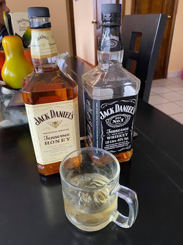 Unnamed Road, Camilo Ponce Enríquez