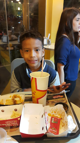Carl's Jr. Alban Borja - Gastronomía y hostelería
