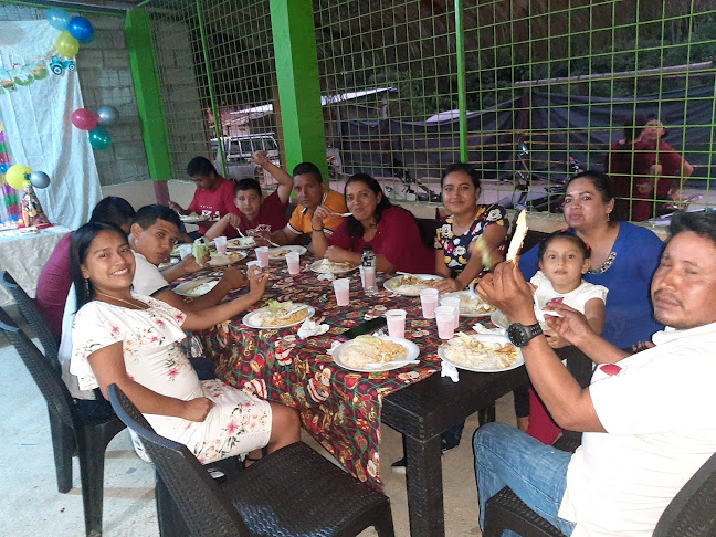 BAR RESTAURANT CARMITA / COMUNIDAD SHUAR