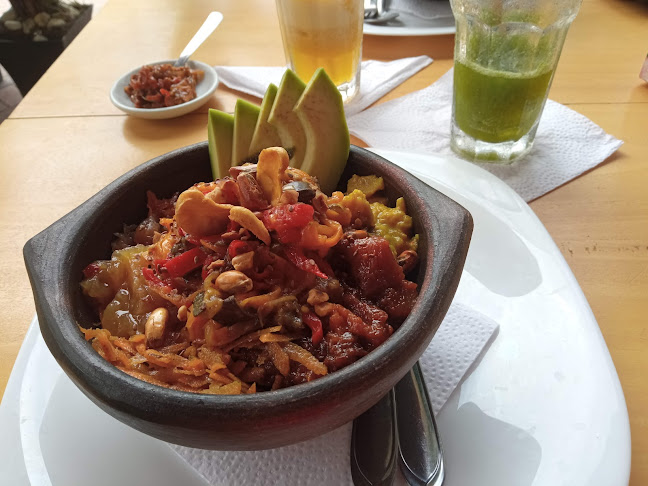 Plaza del valle Olonche, Olon 240111