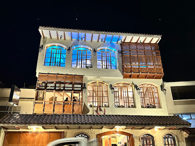 Av. Emiliano Ortega, Loja