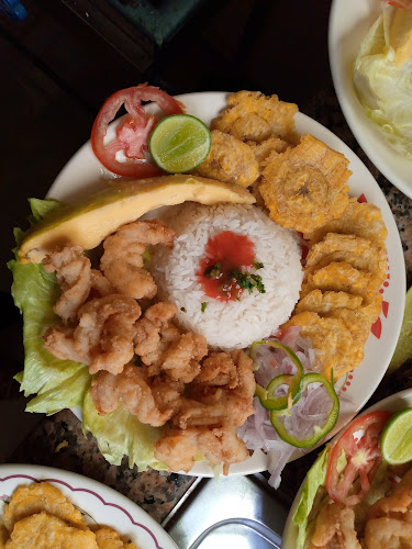 Manhattan Bar Restaurant