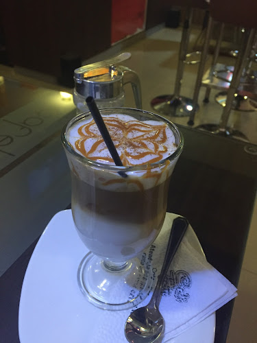 Opinii despre Café Bar Cali Frii în Ibarra - Gastronomía y hostelería