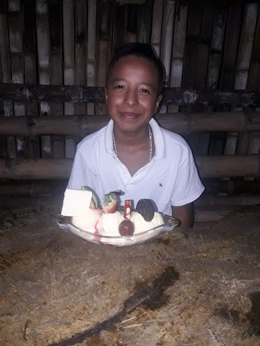 3W7V+WMM, C. L, Pedernales