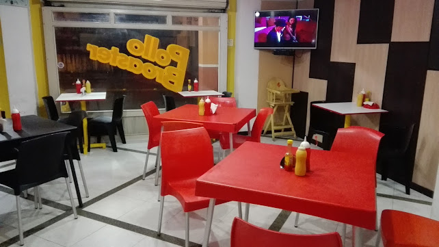 Pollo Broaster - Piñas