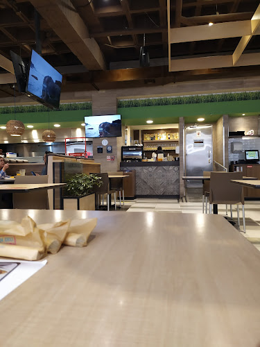 Centro Comercial El Recreo, Av. Pedro Vicente Maldonado, Quito 170111