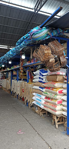 Opinii despre Mercado de papas machachi în Machachi - Gastronomía y hostelería