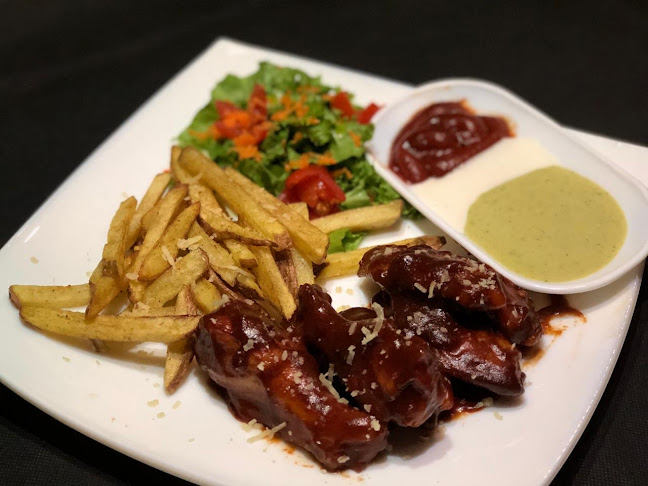 Kano's Resto Bar - Cuenca