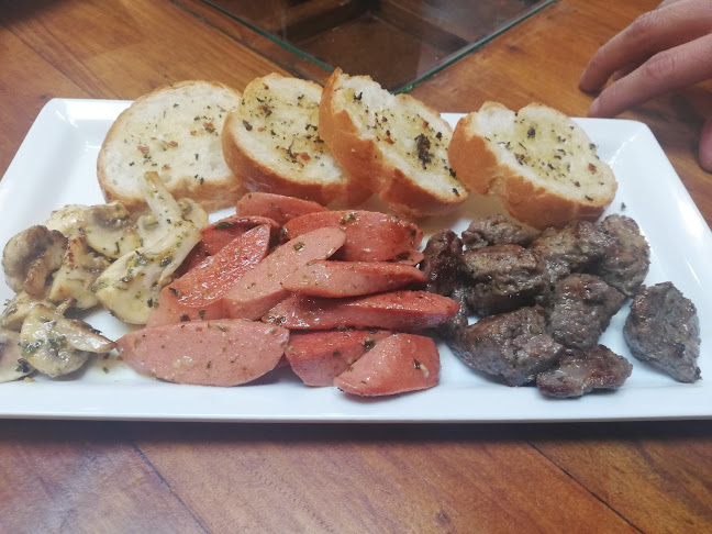 C. Cristóbal Colón 219, Otavalo