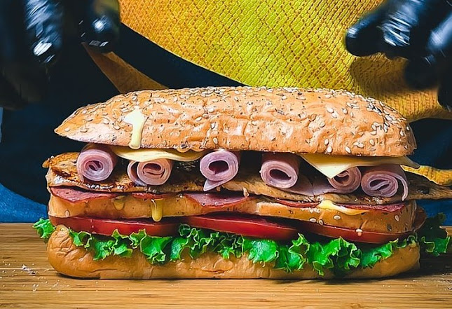 Anthony Burguer Tarqui "la mejor comida rápida de manta" - Gastronomía y hostelería